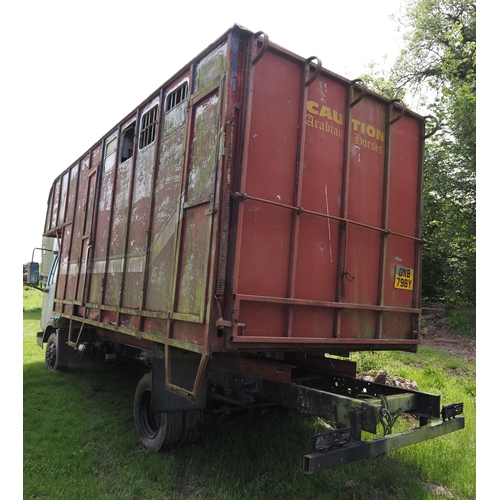 126 - Leyland DAF 45/130 turbo chassis cab with horse box. Reg. M229 EOU