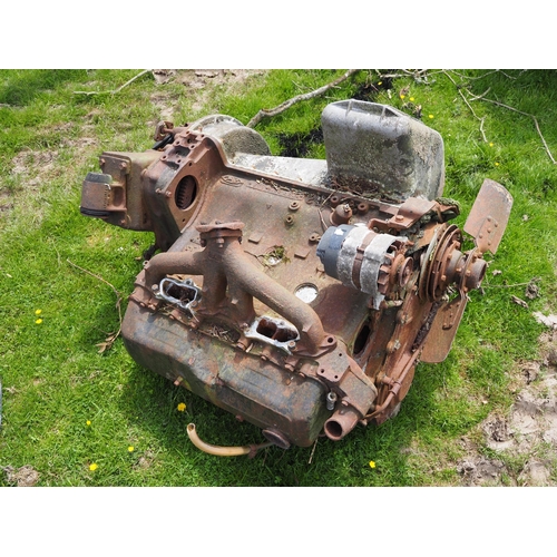 186 - Ford D4 4 cylinder diesel engine