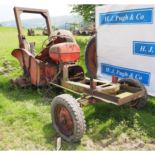 276 - Nuffield tractor chassis and roll bar