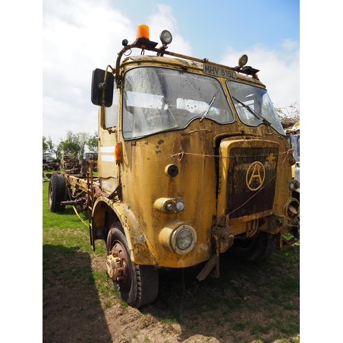 316 - Seddon Atkinson 6WD chassis cab with Cummins engine. Reg. MHV 515L. V5