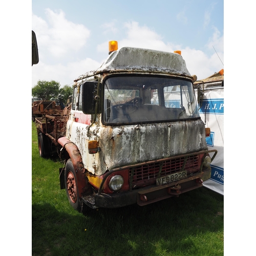 319 - Bedford TK wrecker with Leyland engine. Reg. VFS 822R. V5