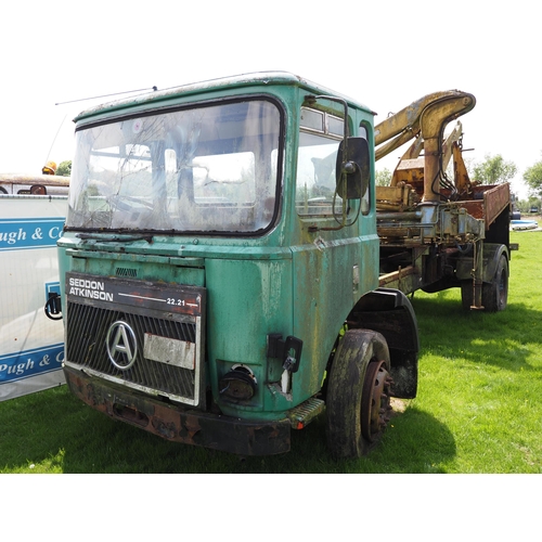 321 - Seddon Atkinson 22021 4 x 2 chassis cab with Hiab and crane. No engine