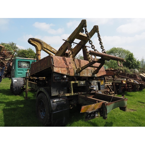 321 - Seddon Atkinson 22021 4 x 2 chassis cab with Hiab and crane. No engine