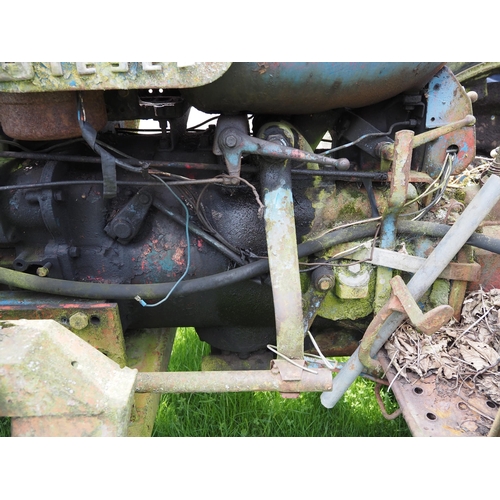 324 - Fordson Major tractor with loader brackets and winch