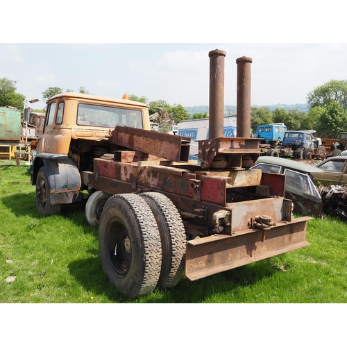 339 - Bedford TK 4 x 2 lorry with Leyland engine. Reg. FFJ 440D