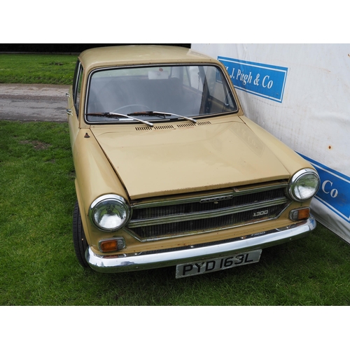 176 - Austin 1300 MKII 5 door saloon car. 1973. 1275cc. Petrol
Running when stored. Fitted with 4 speed ma... 