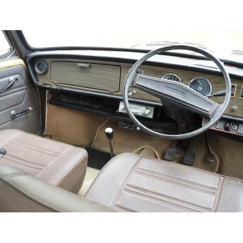 176 - Austin 1300 MKII 5 door saloon car. 1973. 1275cc. Petrol
Running when stored. Fitted with 4 speed ma... 