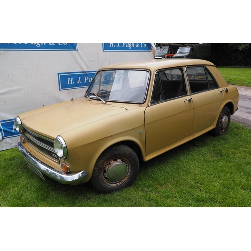 176 - Austin 1300 MKII 5 door saloon car. 1973. 1275cc. Petrol
Running when stored. Fitted with 4 speed ma... 