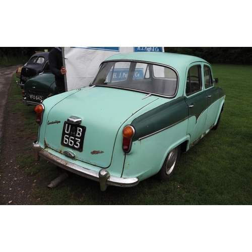 179 - Austin A55 Cambridge 5 door saloon car. 1958. 1489cc. Petrol
Running when stored. Fitted with green ... 