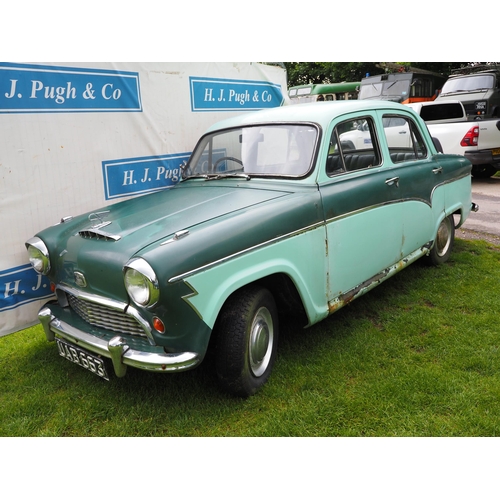 179 - Austin A55 Cambridge 5 door saloon car. 1958. 1489cc. Petrol
Running when stored. Fitted with green ... 