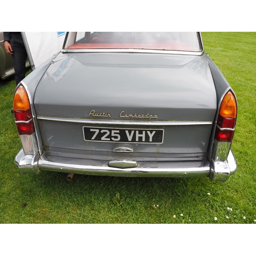 181 - Austin A60 Cambridge 5 door saloon car. 1964. 1622cc. Petrol.
Running when stored. Fitted with 4 spe... 