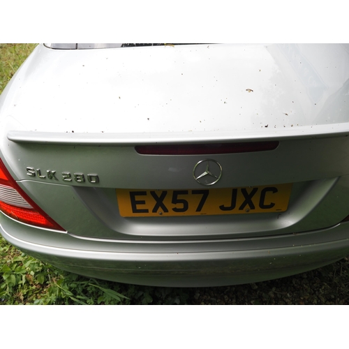 185 - Mercedes SLK 280 convertible car. 2007. 2997cc. Petrol. Runs and drives. Needs battery. 
Running whe... 