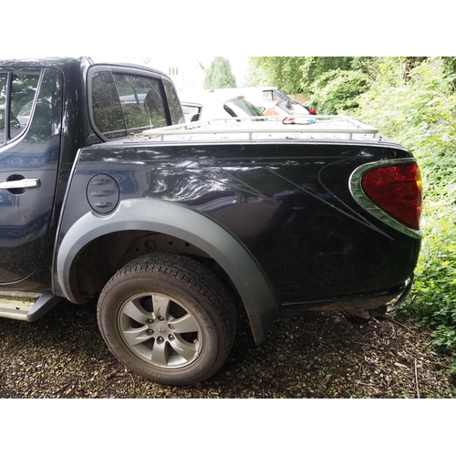 188 - Mitsubishi L200 Animal truck. 2007. 2477cc. Diesel. Genuine low miles on the clock. 78,000 miles sho... 