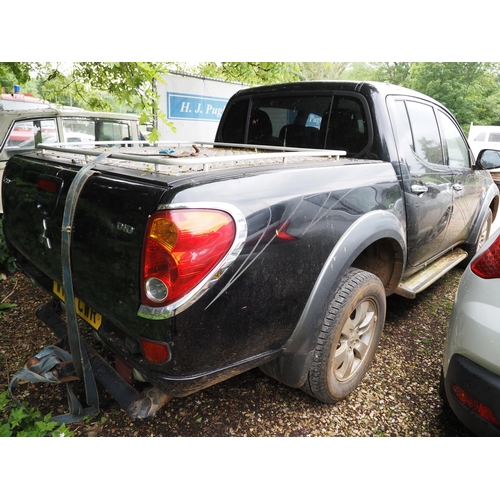 188 - Mitsubishi L200 Animal truck. 2007. 2477cc. Diesel. Genuine low miles on the clock. 78,000 miles sho... 