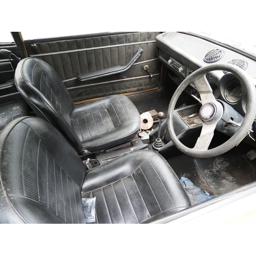 173 - Fiat 128 SL 1300 2 door hatchback. 1972. 1290cc. Petrol. 
Running when stored. Fitted with black lea... 