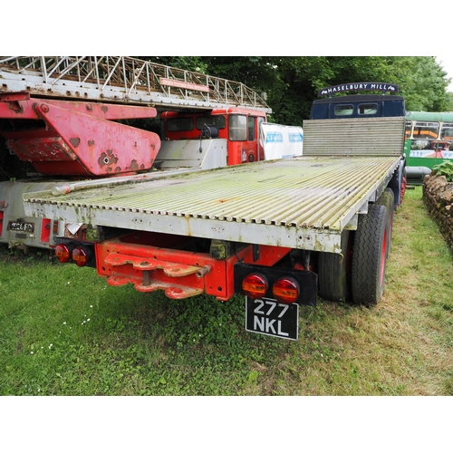 191 - Atkinson 8x4 flat bed lorry. 1961. Diesel.
Running 3 years ago when engine was overhauled. Fitted wi... 