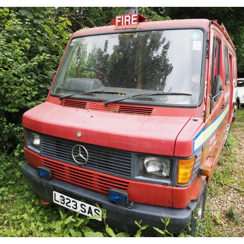 194 - Mercedes 310D Fire Brigade Van. 1994. 2874cc. Diesel. Runs and drives. All lights and siren work. Ne... 