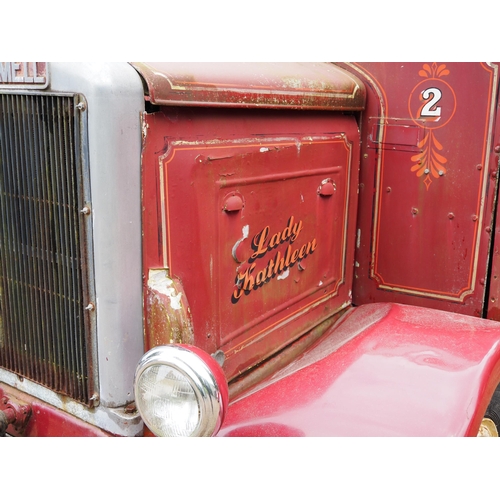 195 - Scammell tug lorry 