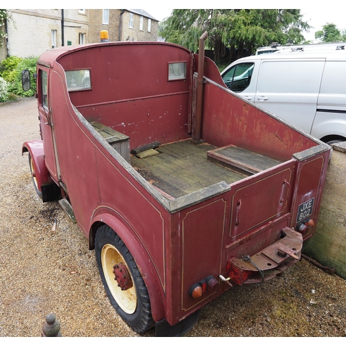 195 - Scammell tug lorry 