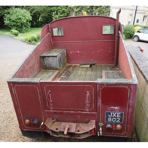 195 - Scammell tug lorry 