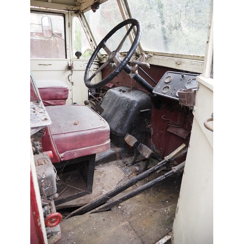 195 - Scammell tug lorry 