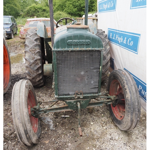 160 - Fordson Standard narrow wing tractor. Petrol paraffin. Engine turns over. Fitted with Allman wheel w... 