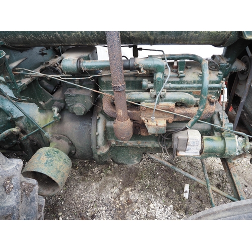 160 - Fordson Standard narrow wing tractor. Petrol paraffin. Engine turns over. Fitted with Allman wheel w... 