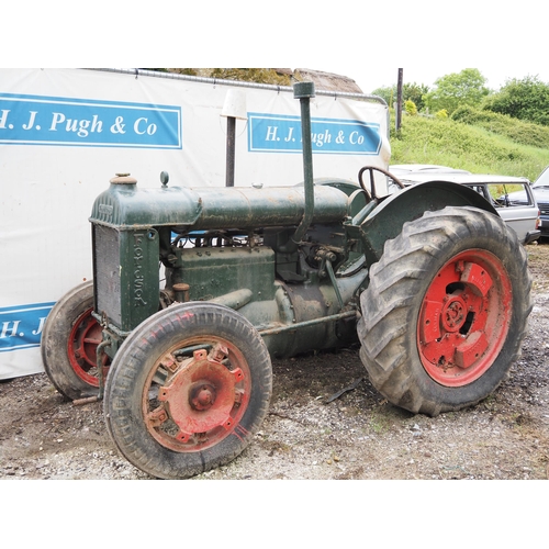 160 - Fordson Standard narrow wing tractor. Petrol paraffin. Engine turns over. Fitted with Allman wheel w... 