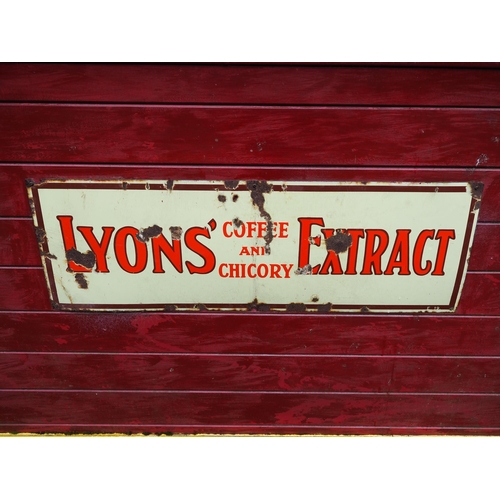 8 - Enamel Sign - Lyons Extract 12