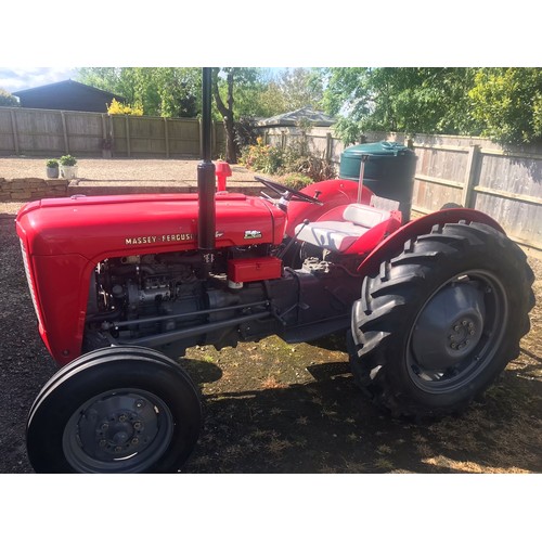 199 - Massey Ferguson 35 tractor. Manufactured in 1960.
3 cylinder diesel,
Reg 3082 WX. V5 document, manua... 