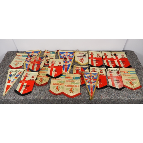 433 - 20 Speedway pennants to include England v Sweden, England v Poland and England v Czechoslovakia