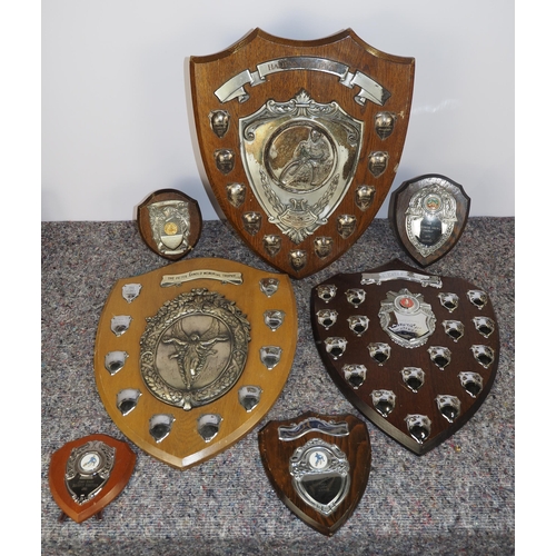 435 - Speedway presentation shields to include Peter Arnold memorial trophy, Halifax Speedway and GB v USS... 