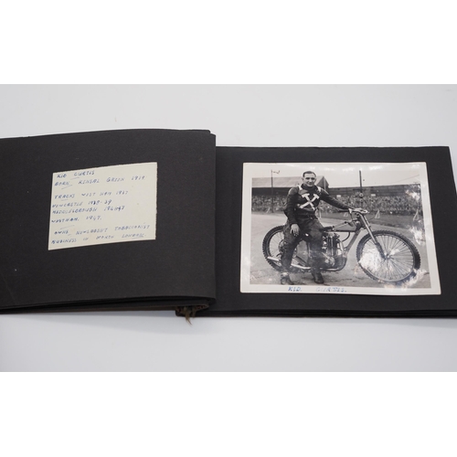 494 - 1930s/40s Speedway photographs and autographs of various teams and riders to include the Westham Ham... 