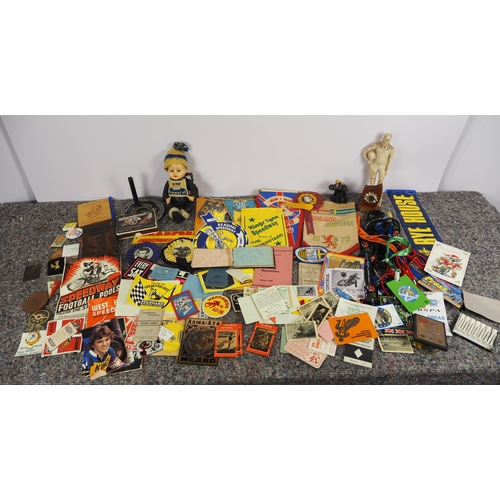 497 - Quantity of speedway merchandise and ephemera to include pennants, autograph book, photographs, tick... 