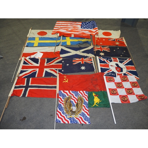 537 - Quantity of assorted international speedway flags