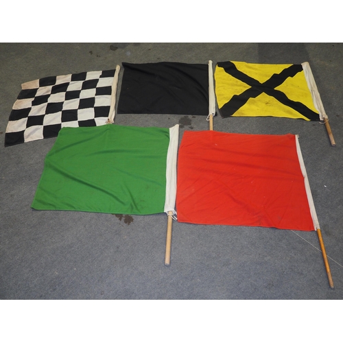 538 - 5 Speedway marshal flags