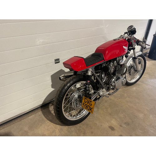 967 - Honda CB350 ex-race bike. 1992. 350cc.
Runs and rides. Tax and MOT exempt. Powder coated new rims, t... 