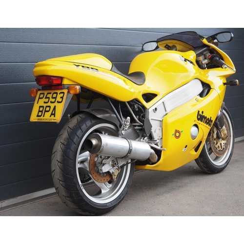 923A - Bimoto YB9 motorcycle. 1996. 599cc. 
Engine turns over. Comes with owners manual, service book, maga... 