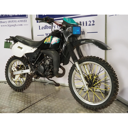 2077 - Kawasaki KMX125 motorcycle. 1997. 124cc
Runs and rides.
Reg. R778 VDV. V5. Key