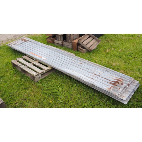 479 - Roofing sheets 12' x 2'2