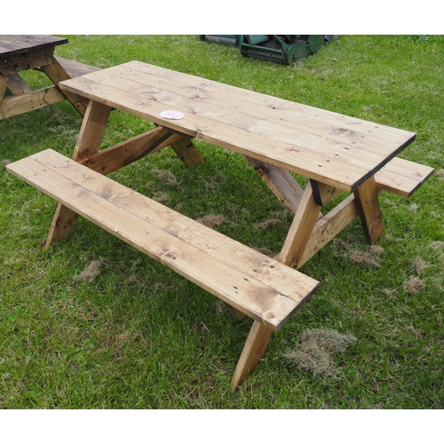 513 - Picnic bench 5ft