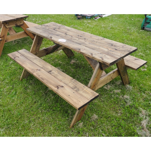 514 - Picnic bench 5ft