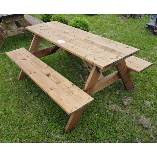 515 - Picnic bench 5ft