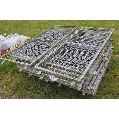 673 - Galvanised cage sides