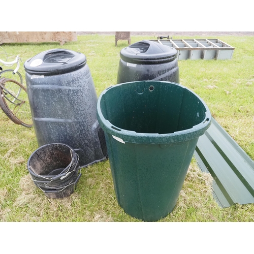 749 - Compost bins, bucket, etc.