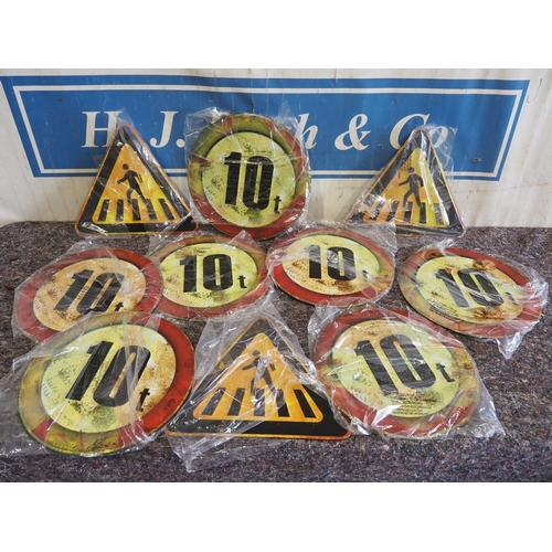 2015 - Quantity of modern tin road signs