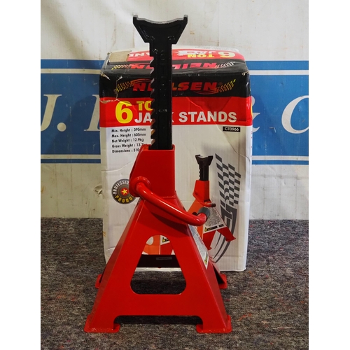 2114 - Pair of 6 ton jack stands