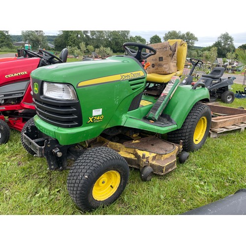 5 - John Deere X740 Ultimate ride on mower.
Reg. RX09 FGC. V5 and key in office