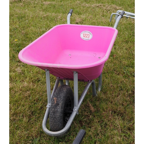 1223 - Pink wheelbarrow