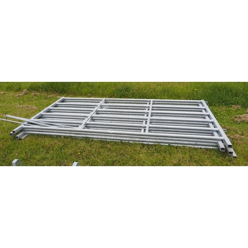 1227 - Galvanised cattle hurdles 10ft - 4